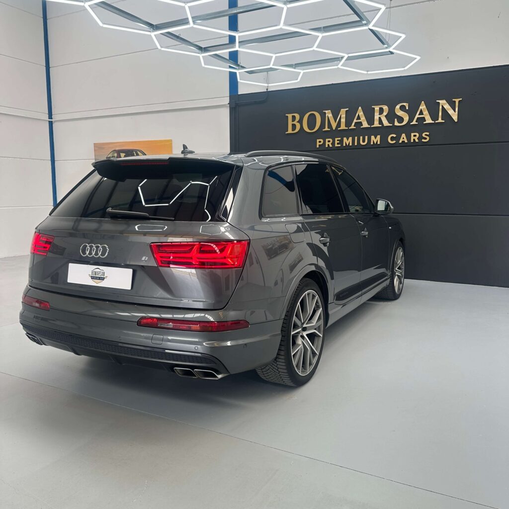 AUDI SQ7 4.0 TDI quattro tiptronic
