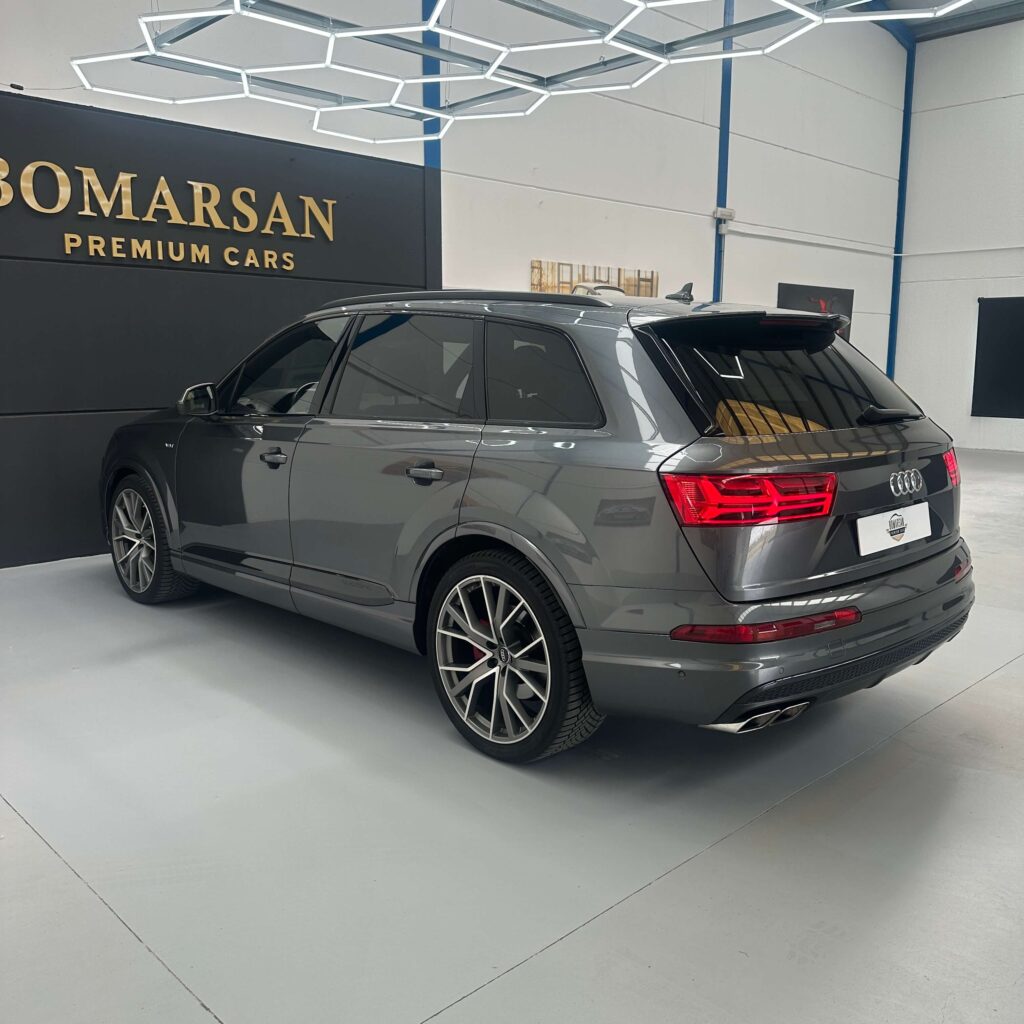 AUDI SQ7 4.0 TDI quattro tiptronic