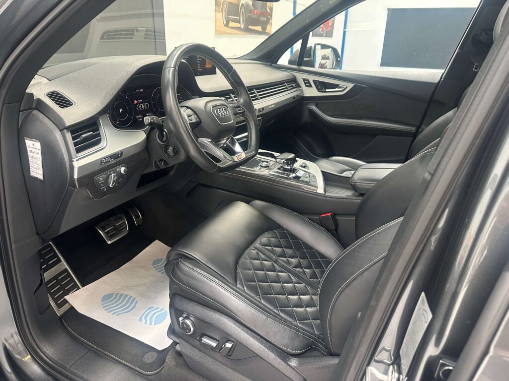 AUDI SQ7 4.0 TDI quattro tiptronic