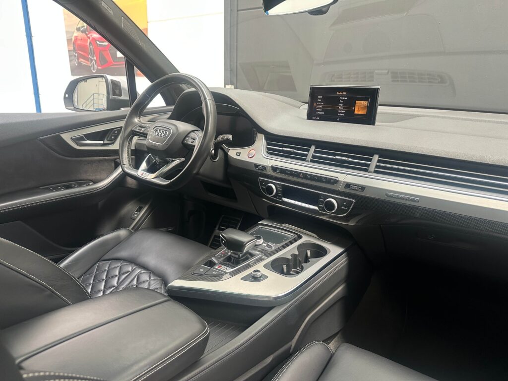 AUDI SQ7 4.0 TDI quattro tiptronic